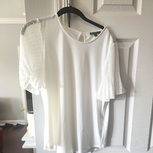 Ladies blouse in creme
